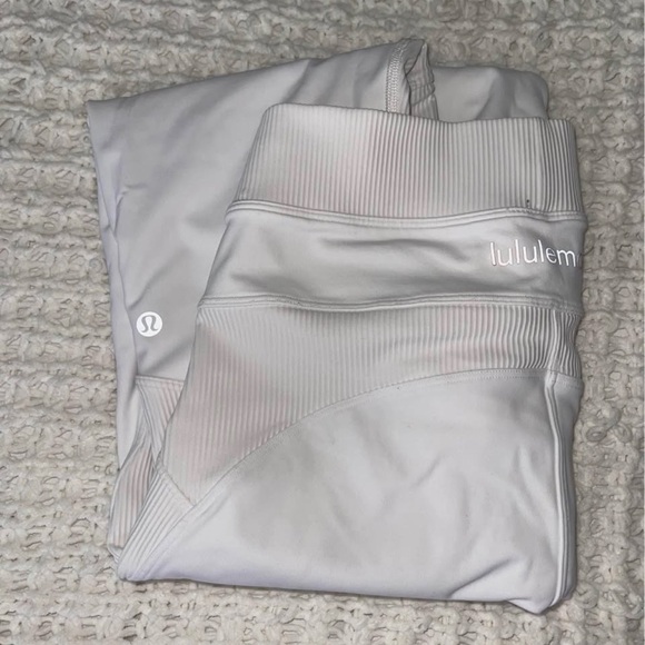 Lululemon Athletica New Ambition white and gold Leggings - Picture 2 of 10